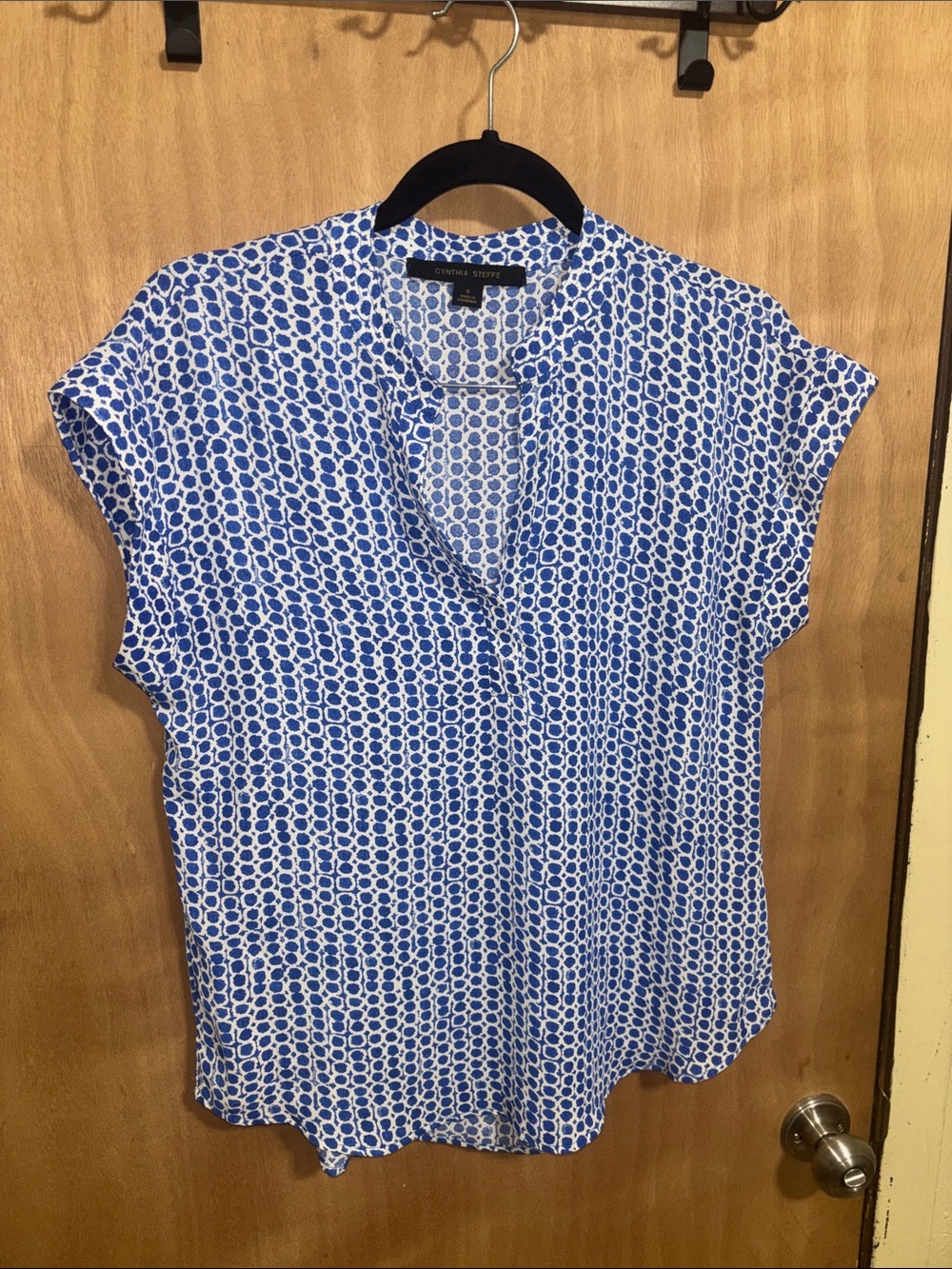 Cynthia Steffe Blue and White Geo Print Cap Sleeve Blouse